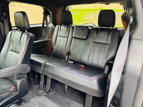 2016 Dodge Grand Caravan R/T