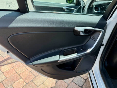 2016 Volvo S60 T5 Drive-E Premier