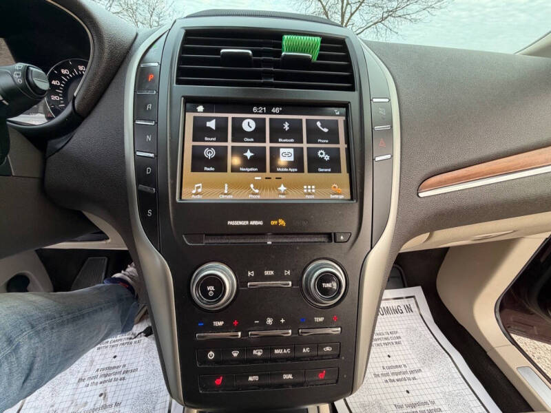 2017 Lincoln MKC Select
