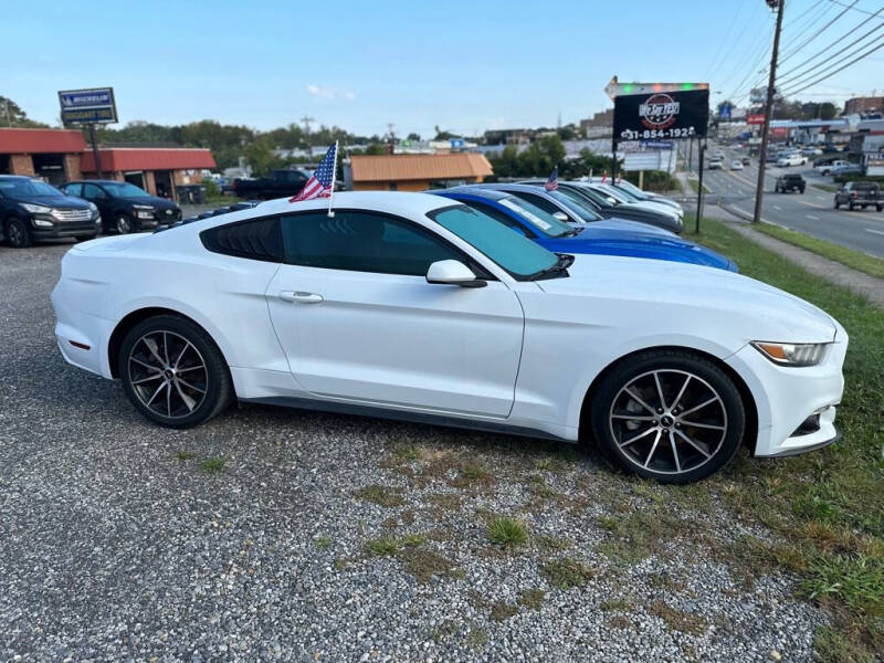 2017 Ford Mustang EcoBoost Premium