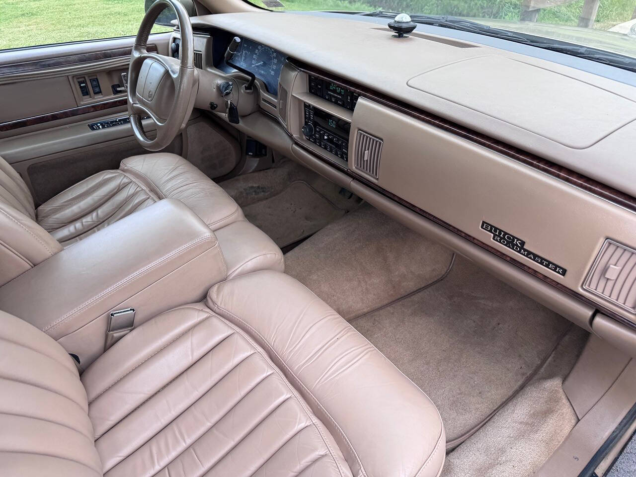 1996 Buick Roadmaster 23