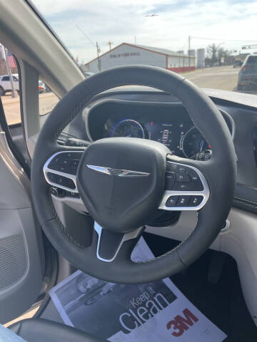 2024 Chrysler Pacifica Touring L