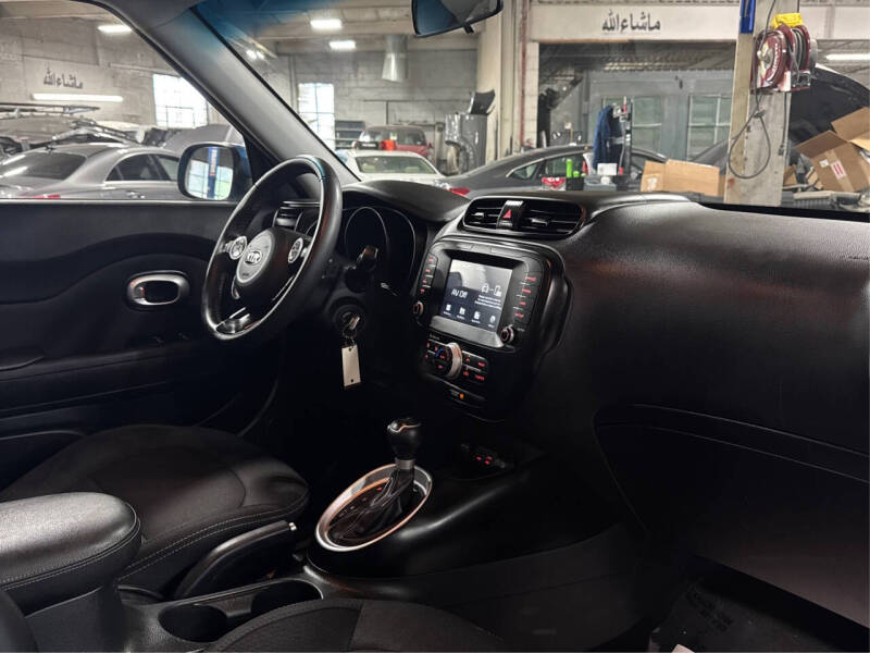 2018 Kia Soul +