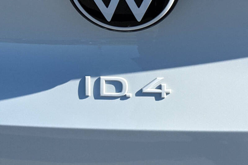 2025 Volkswagen ID.4 Pro