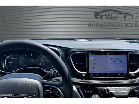 2024 Chrysler Pacifica Plug-In Hybrid