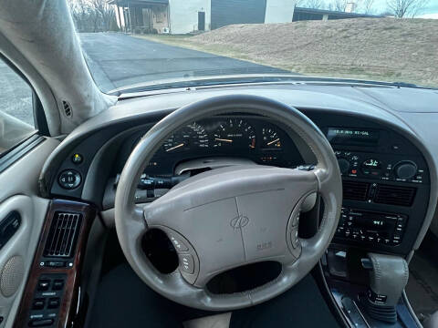 1999 Oldsmobile Aurora