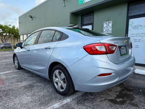 2017 Chevrolet Cruze LS Auto