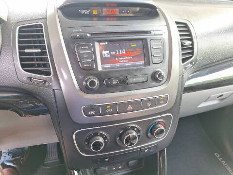 2015 Kia Sorento LX