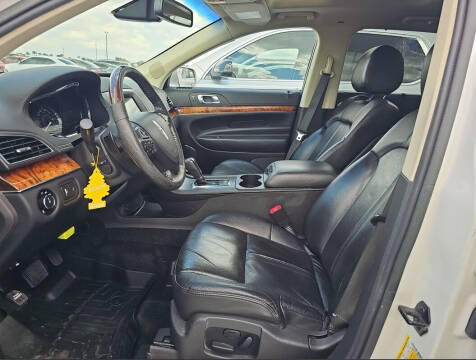 2016 Lincoln MKT EcoBoost