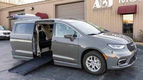 2021 Chrysler Pacifica for sale at A&J Mobility in Valders WI