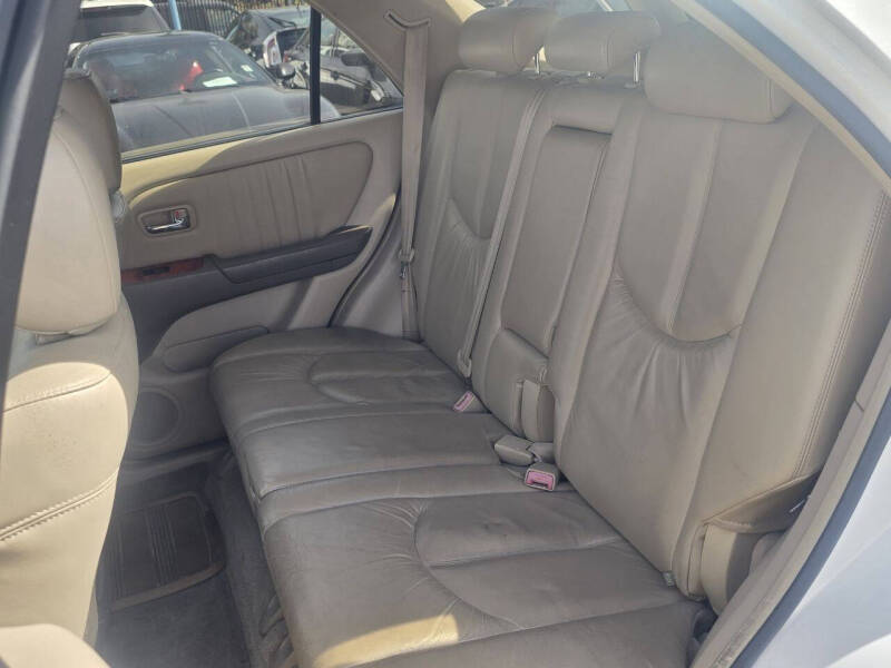 2003 Lexus RX 300