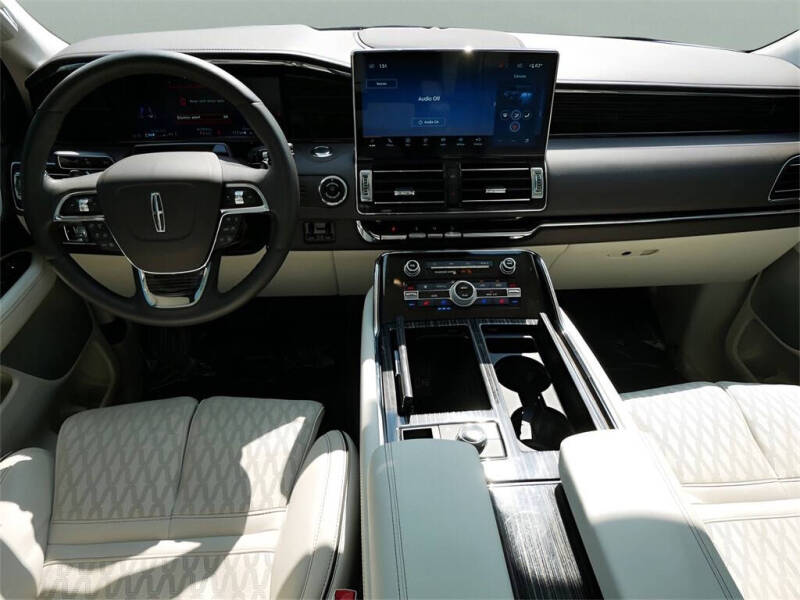 2024 Lincoln Navigator Black Label