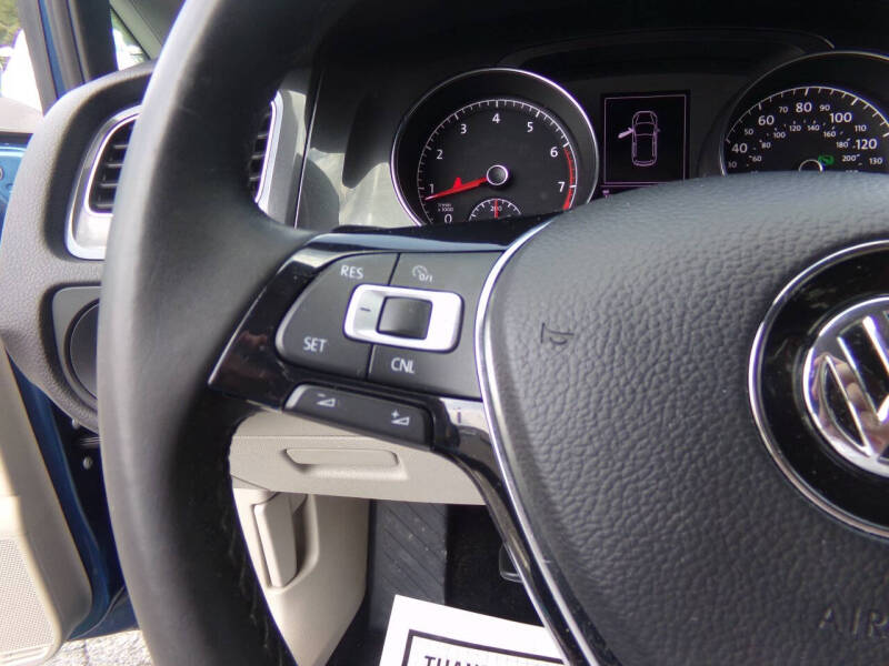 2018 Volkswagen Golf TSI S