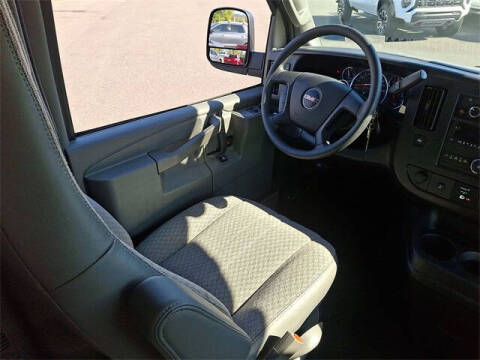 2025 GMC Savana LT 2500