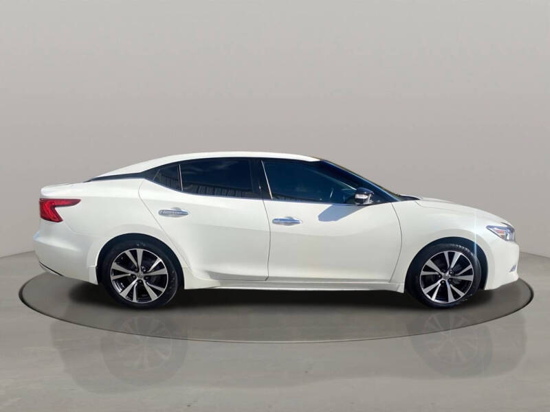 2017 Nissan Maxima Platinum