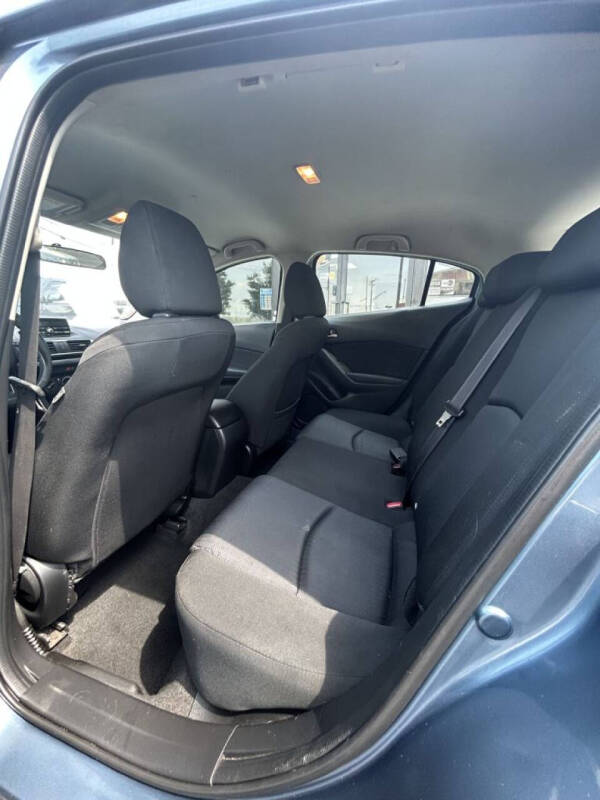 2014 Mazda MAZDA3 i Sport