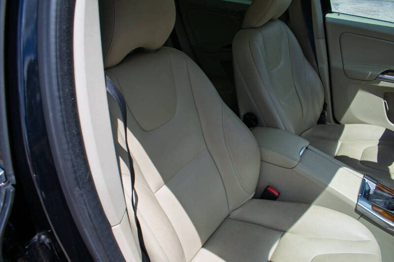 2015 Volvo XC60 3.2 Platinum