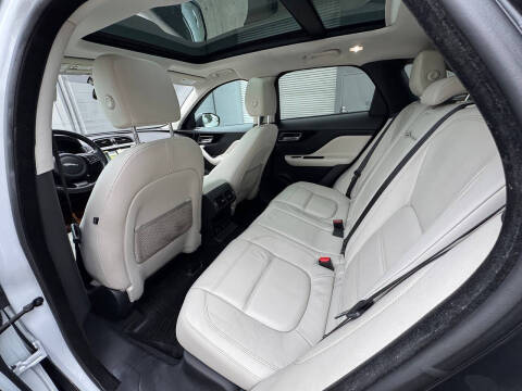 2017 Jaguar F-PACE 35t Prestige