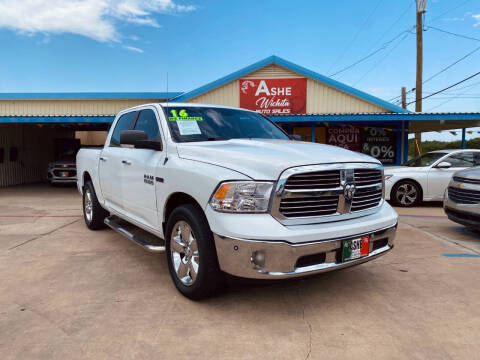 2016 RAM 1500 SLT