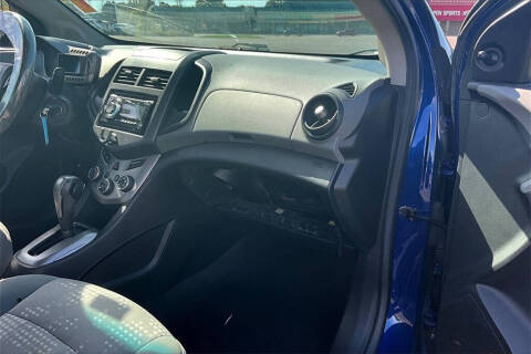 2013 Chevrolet Sonic LS Auto