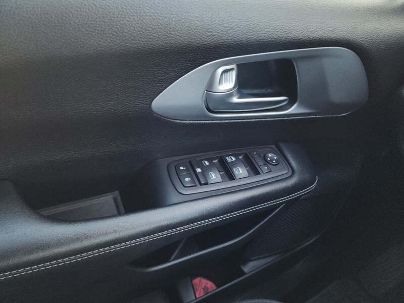 2023 Chrysler Pacifica Touring
