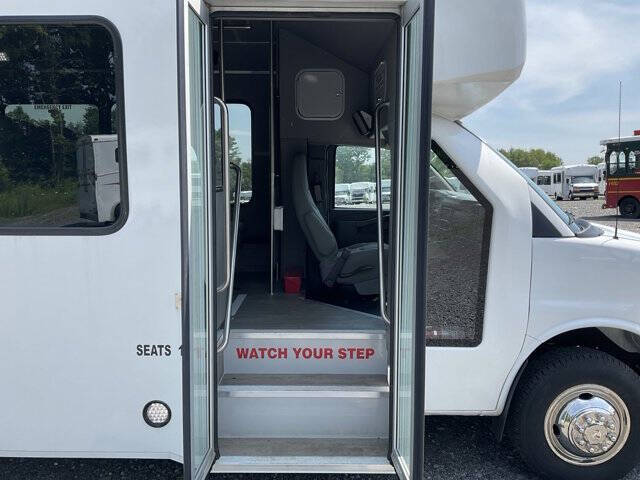 2022 Chevrolet Express 4500