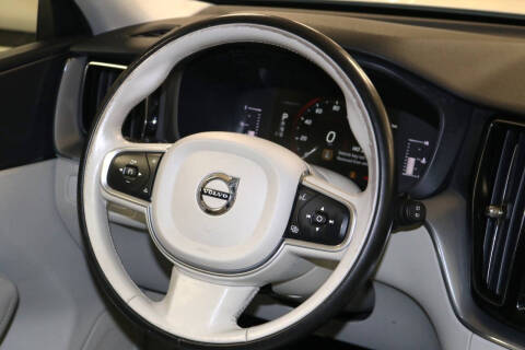 2019 Volvo XC60 T5 Momentum