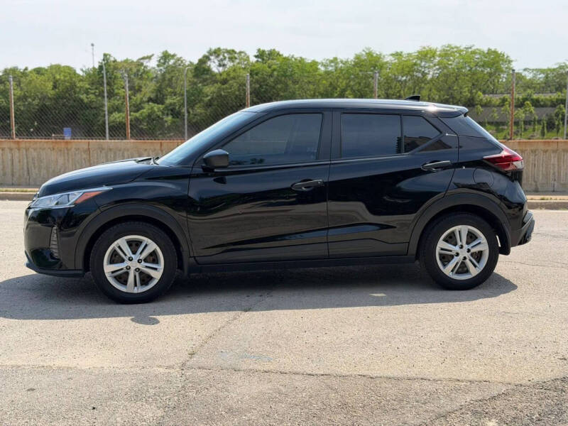 2022 Nissan Kicks S