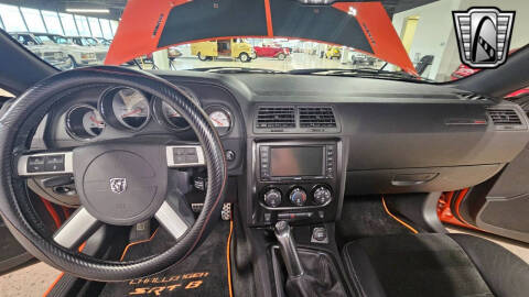 2009 Dodge Challenger SRT8