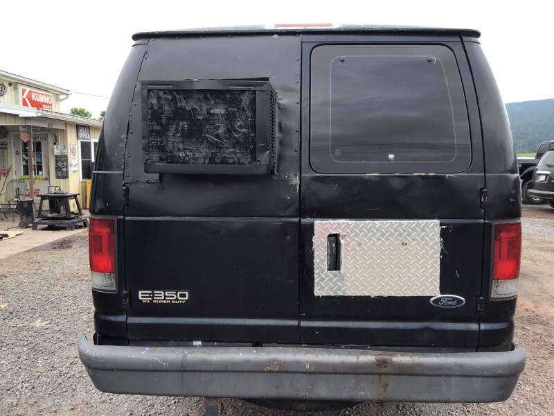 2004 Ford E-Series Wagon