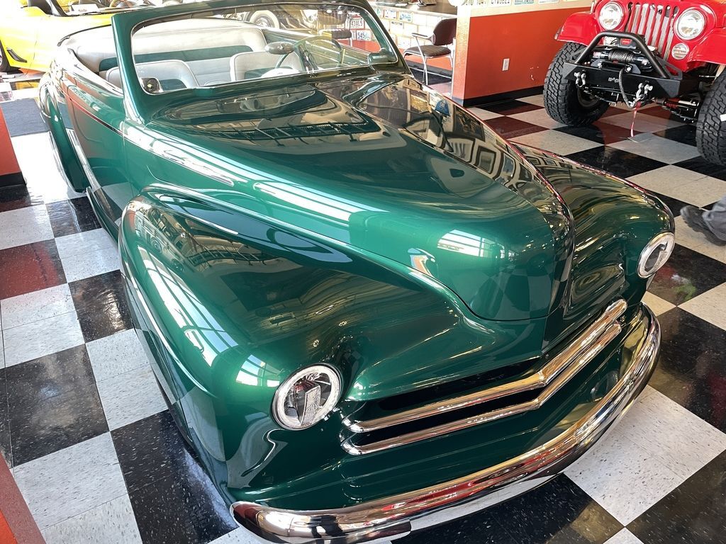 1947 Ford Custom 17