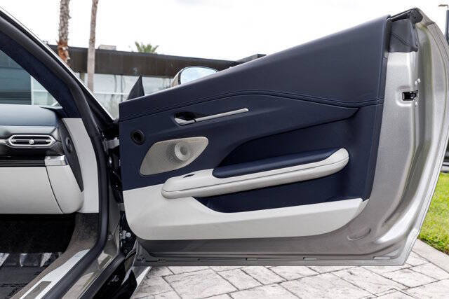 2026 Aston Martin Vantage Roadster