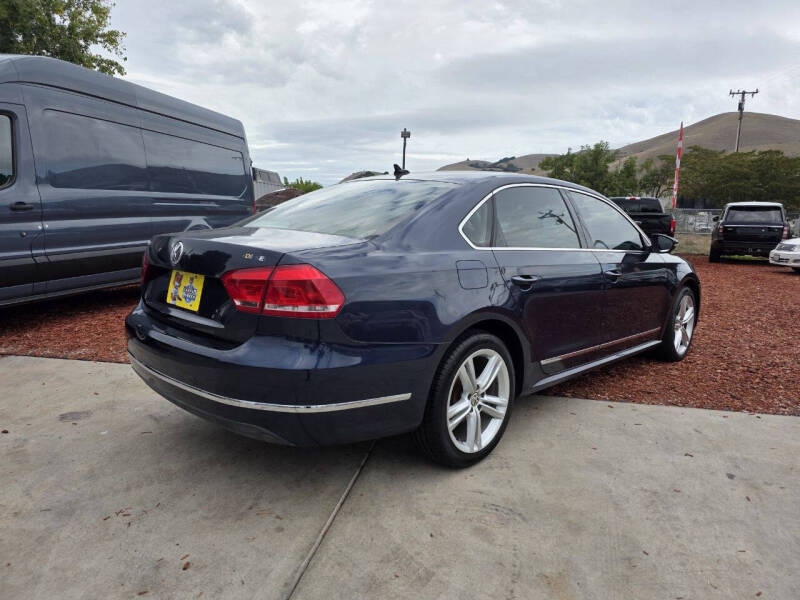 2012 Volkswagen Passat TDI SEL Premium