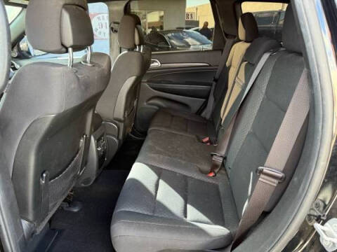 2019 Jeep Grand Cherokee Laredo E