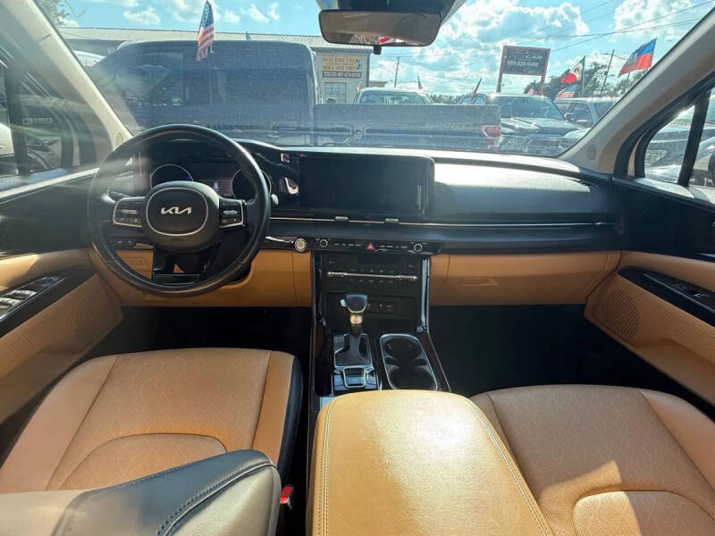 2022 Kia Carnival EX