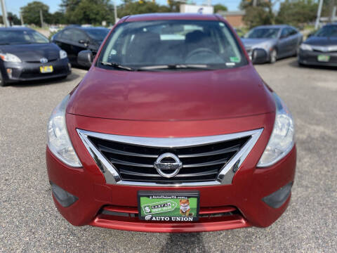 2015 Nissan Versa 1.6 S Plus