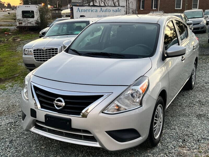 2019 Nissan Versa