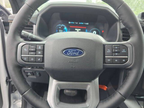 2025 Ford F-150 Lightning Lariat