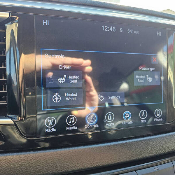 2017 Chrysler Pacifica Touring-L Plus