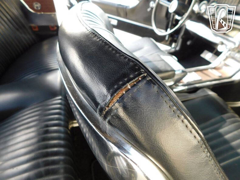 1965 Ford Thunderbird