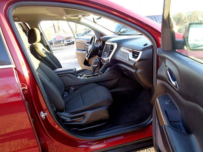 2017 GMC Acadia SLE-2