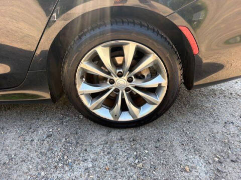 2015 Chrysler 200 S