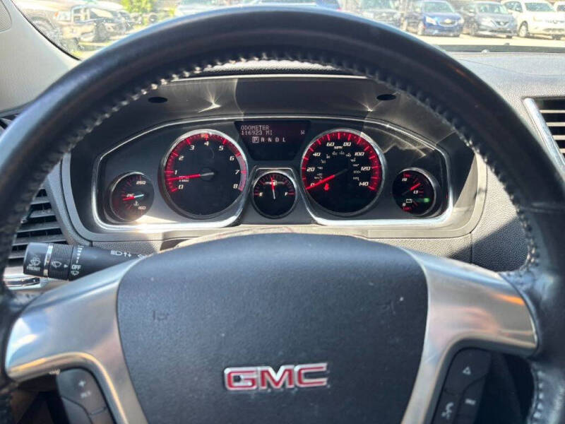 2013 GMC Acadia SLE-2