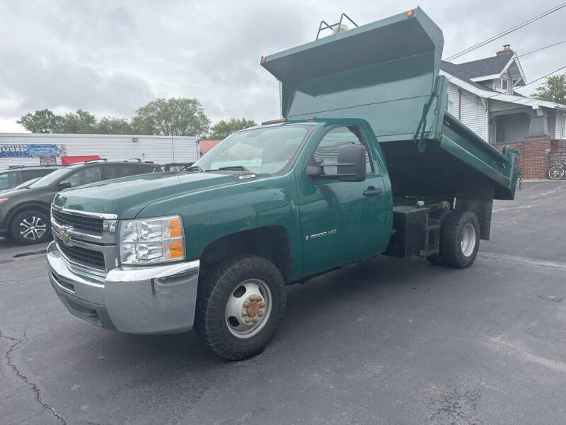 2007 Chevrolet Silverado 3500 Chassis Cab Work Truck's photo