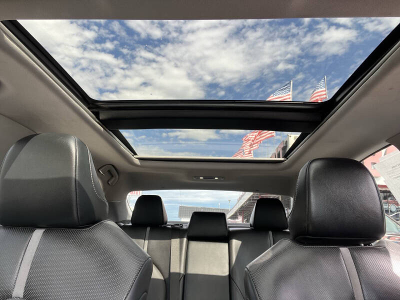 2023 Toyota Camry XSE V6