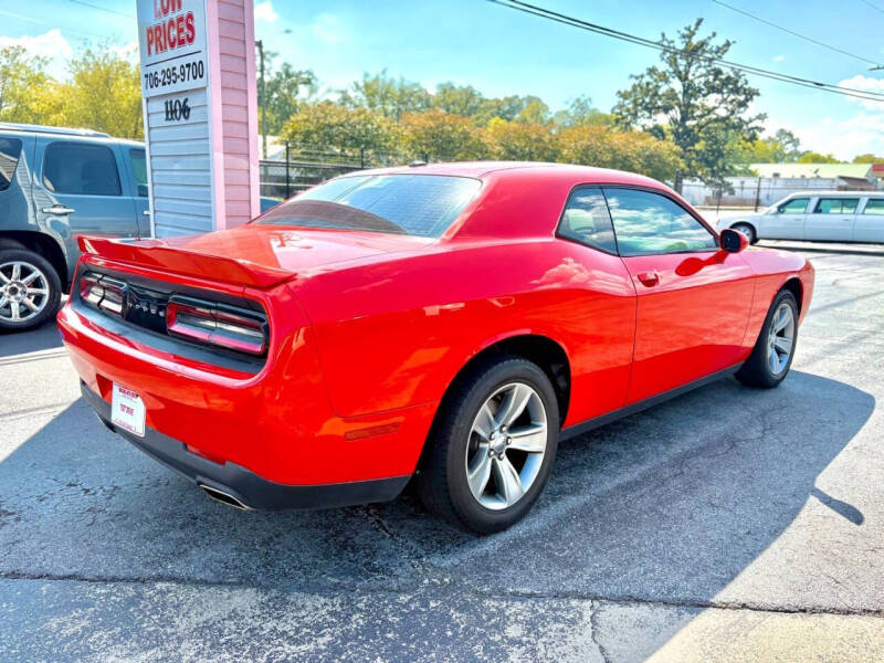 2019 Dodge Challenger SXT
