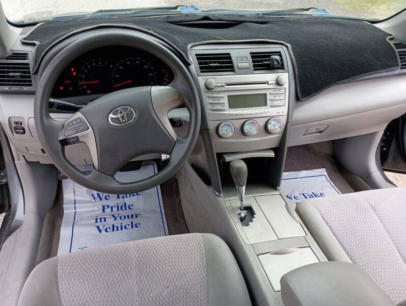 2010 Toyota Camry LE