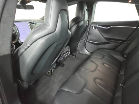 2016 Tesla Model S 70D