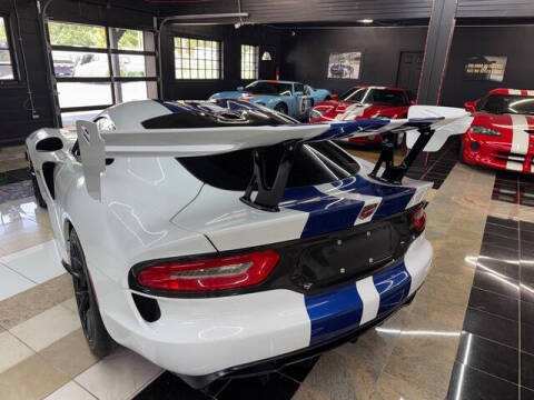 2016 Dodge Viper GTC