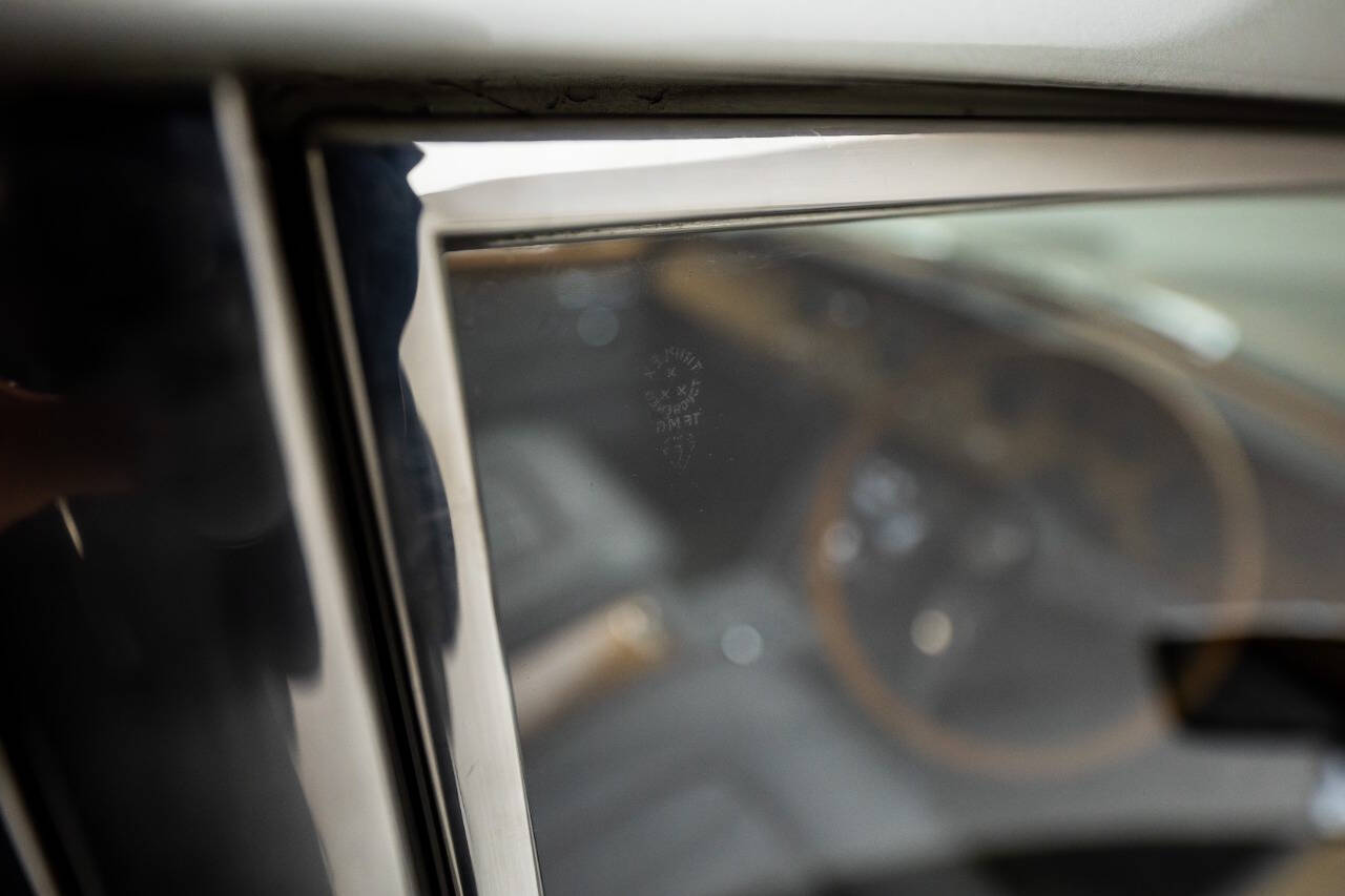 1967 Bentley T1 Saloon 181